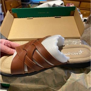 EASTLAND Size 10 Comfort Leather Tan Hazel  Sandals NEW